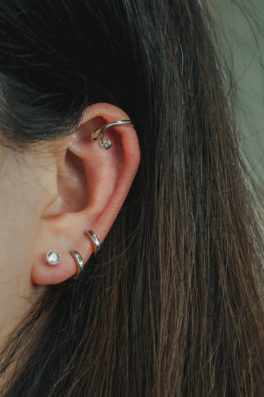 K18WGダイヤイヤーカフ(片耳用) 4972-DAW