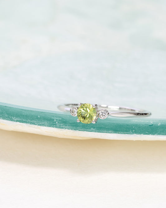K18WGペリドットリング 5096-PEW