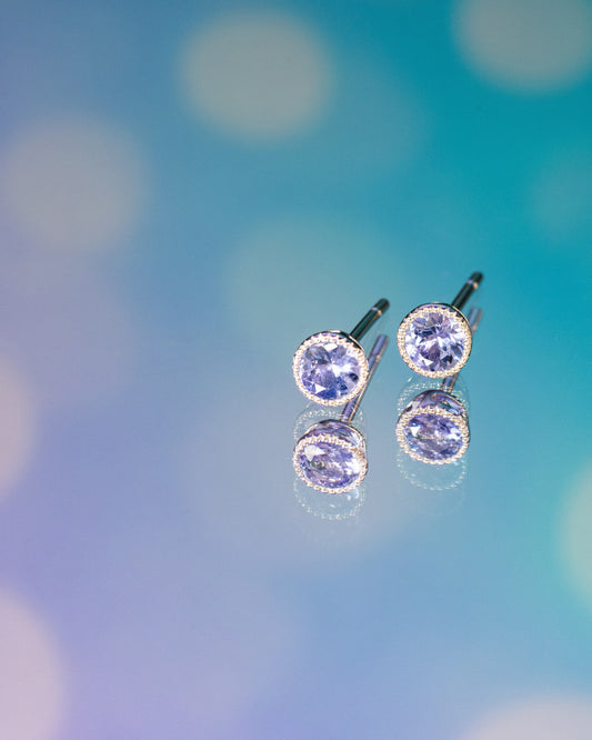 K18WGタンザナイトピアス 5088B-TAW