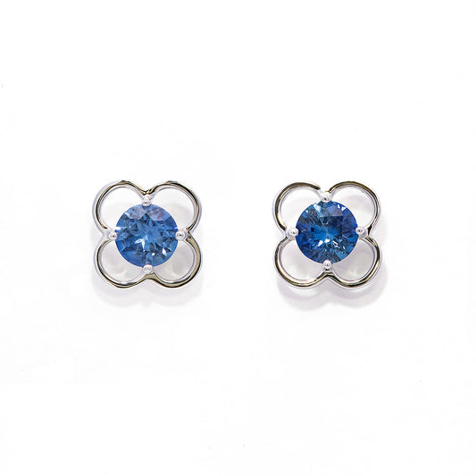 K18WGサファイアピアス 5084B-SAW