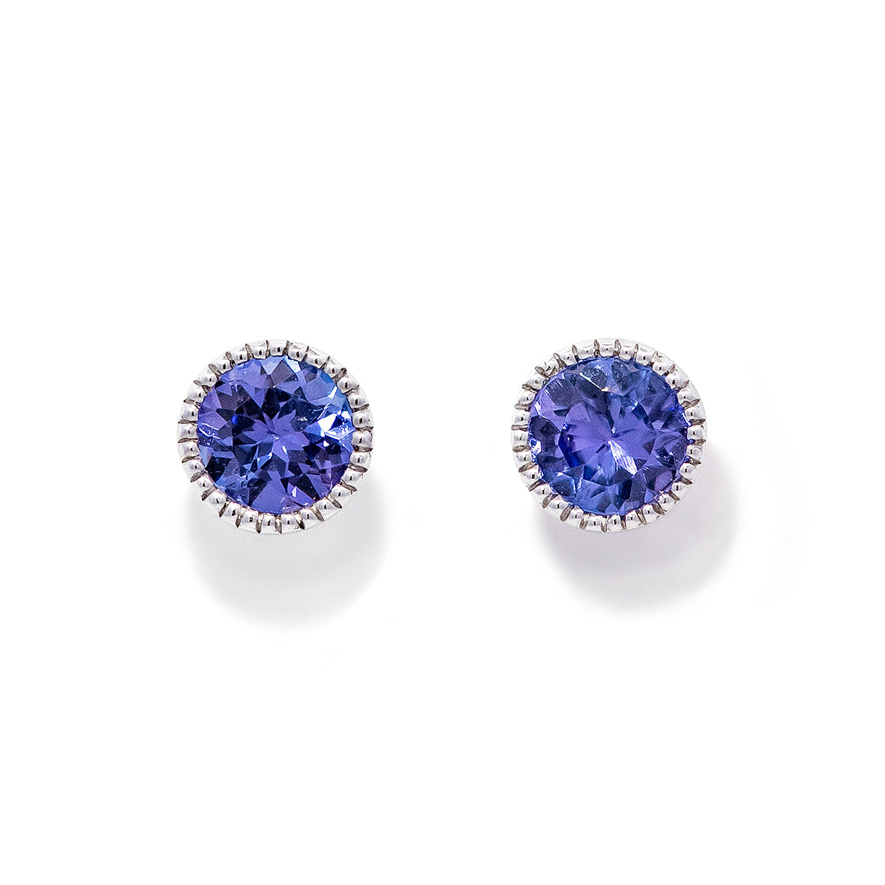 GSTV タンザナイト　ピアス K18WGタンザナイトピアス 5088B-TAW – iwaiwa jewellery