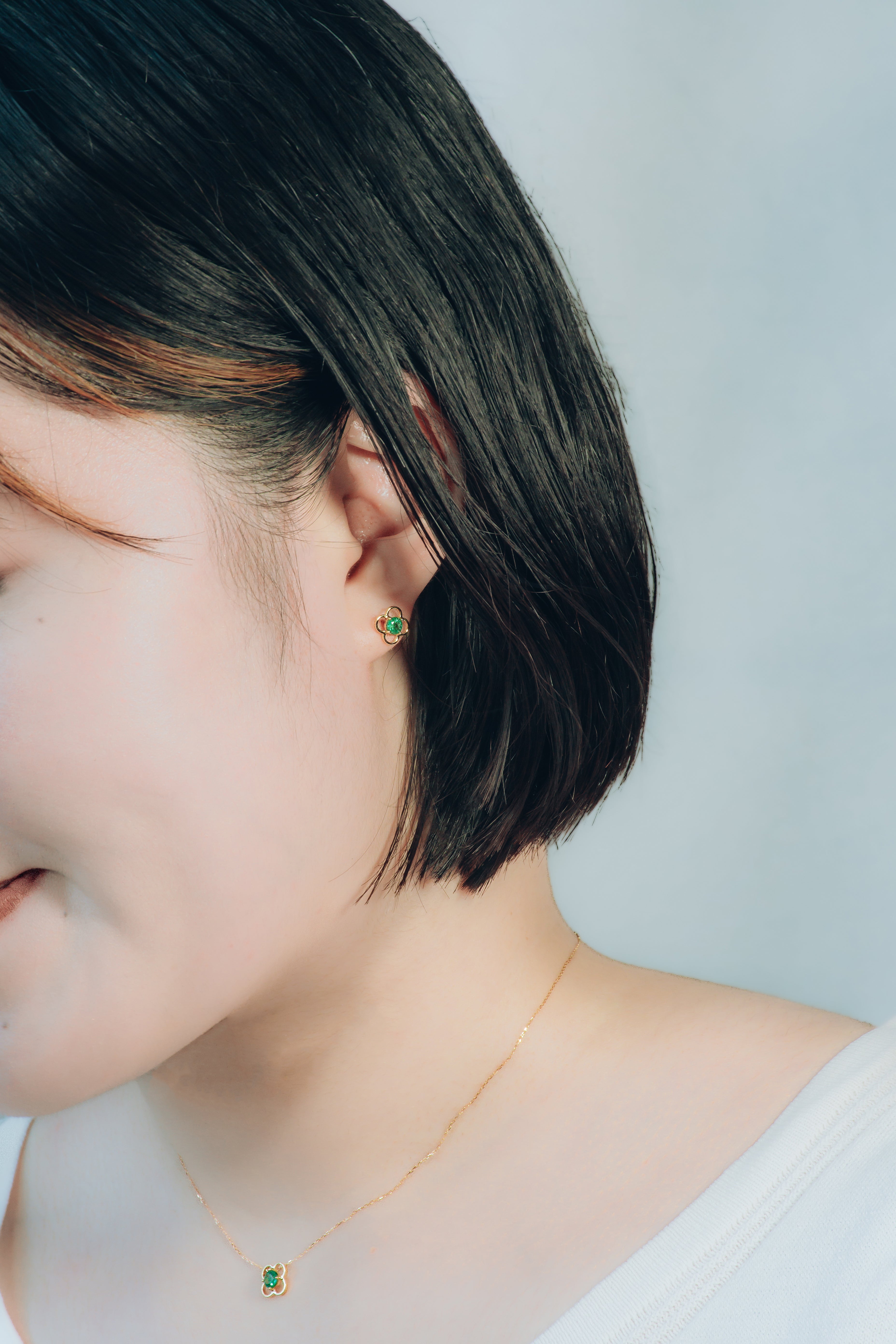 K18YGエメラルドピアス 5084B-EMK – iwaiwa jewellery