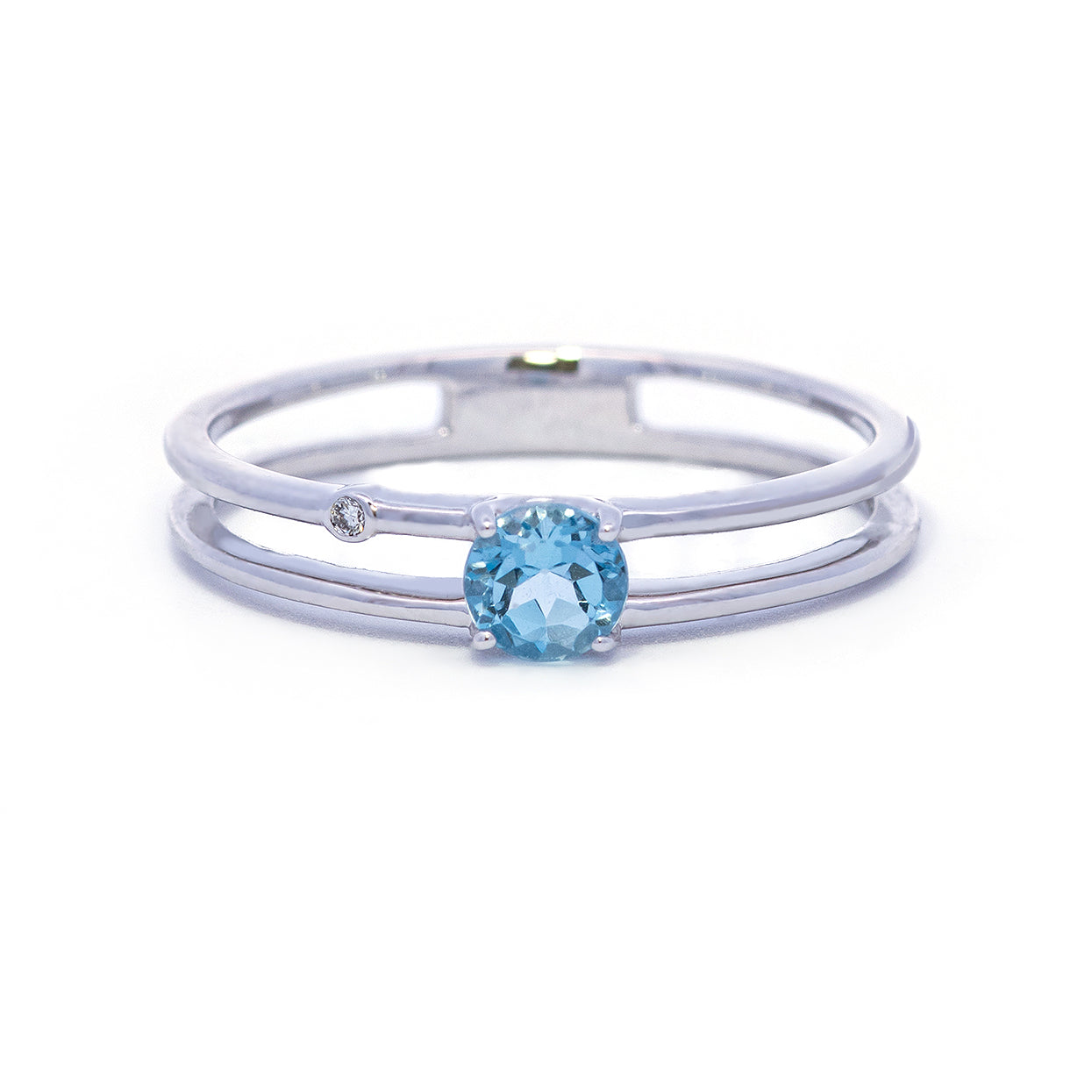 K18WGアクアマリンリング 5095-AQW – iwaiwa jewellery K18WGアクアマリンリング 5095-AQW – iwaiwa jewellery